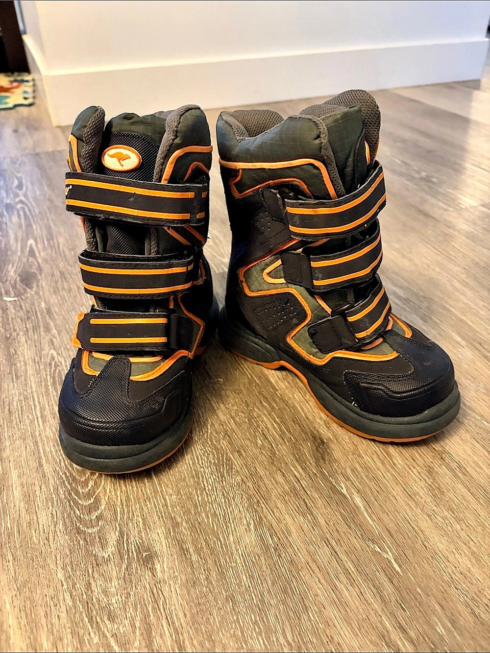 Kangaroos Trek Toddler Velcro Snow Boots Black & Orange, 10T